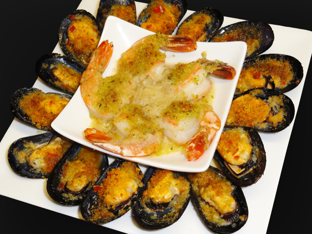 Shrimp and mussels gratin